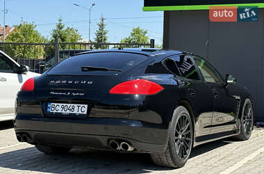 Фастбэк Porsche Panamera 2011 в 