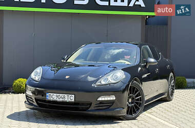 Фастбэк Porsche Panamera 2011 в Львове