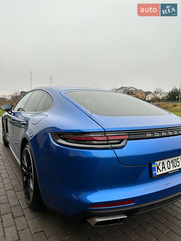 Фастбек Porsche Panamera 2018 в Києві фото 25 Фастбек Porsche Panamera 2018 в Києві