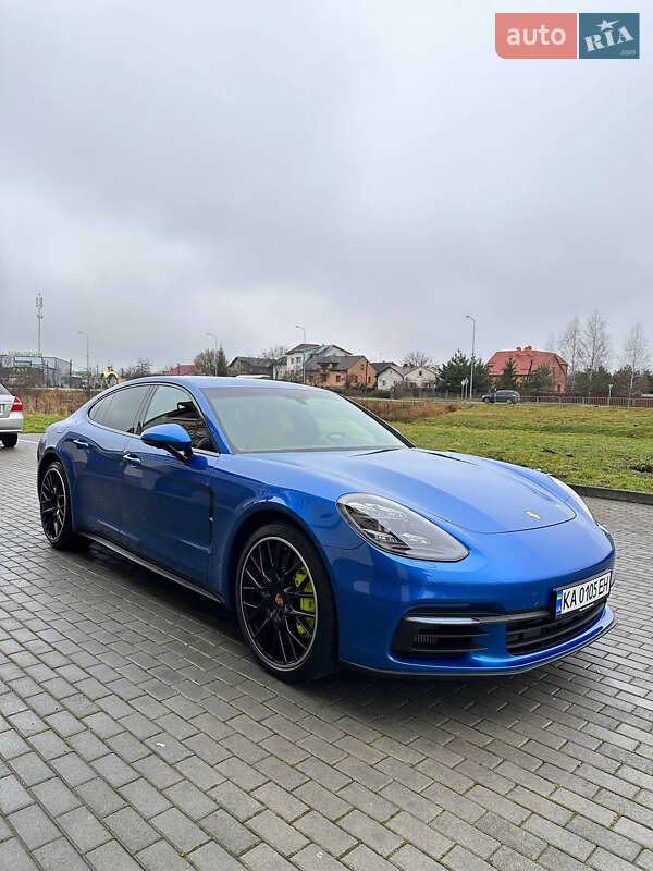 Porsche Panamera 2018