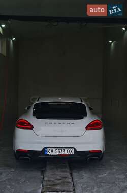 Фастбек Porsche Panamera 2014 в 