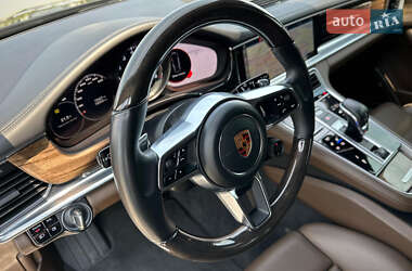 Фастбэк Porsche Panamera 2017 в 