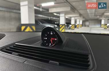Фастбэк Porsche Panamera 2018 в 