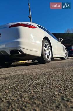 Фастбек Porsche Panamera 2012 в 
