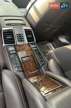 Фастбэк Porsche Panamera 2013 в 