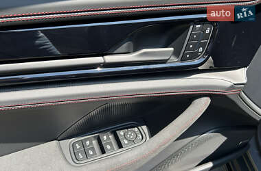 Фастбэк Porsche Panamera 2024 в 