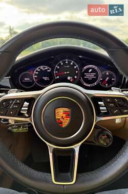 Фастбэк Porsche Panamera 2018 в 