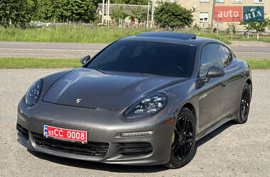 Фастбэк Porsche Panamera 2016 в Дубно
