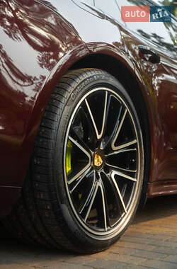 Универсал Porsche Panamera 2018 в 