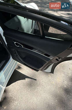 Фастбэк Porsche Panamera 2012 в 