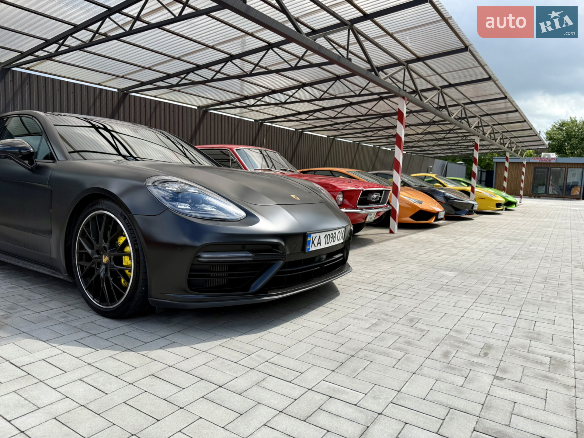 2017 Porsche Panamera - мініатюра 3