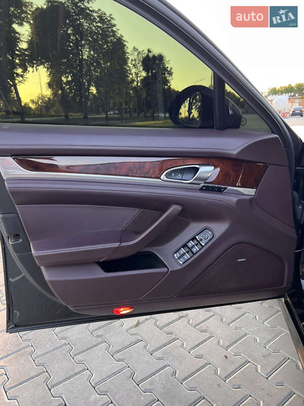 Фастбэк Porsche Panamera 2013 в Виннице фото 6 Фастбэк Porsche Panamera 2013 в Виннице