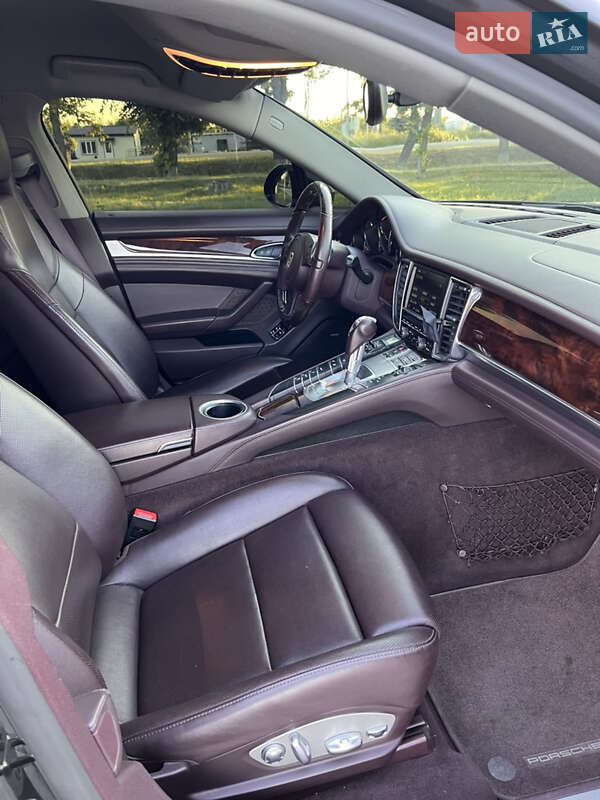 Фастбэк Porsche Panamera 2013 в Виннице фото 17 Фастбэк Porsche Panamera 2013 в Виннице