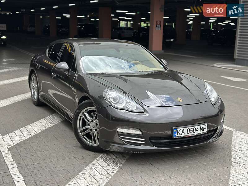 Porsche Panamera 2012