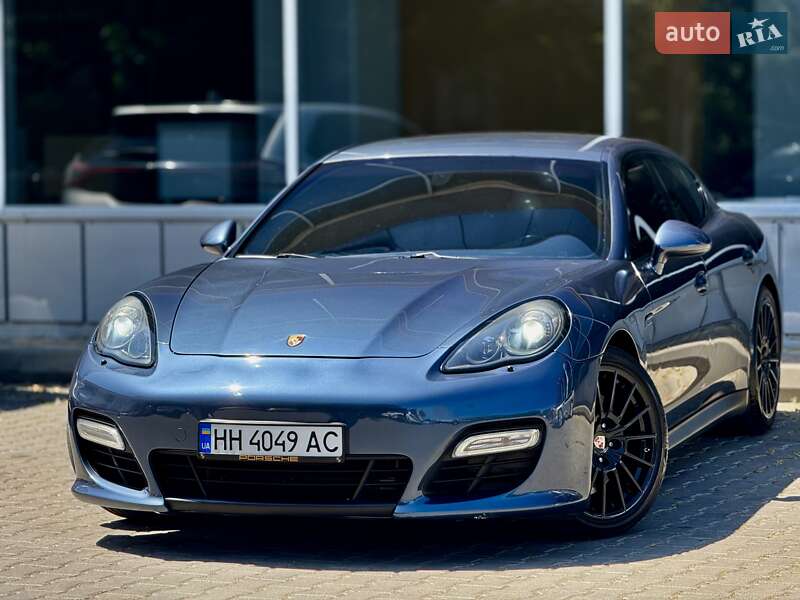 Porsche Panamera 2012