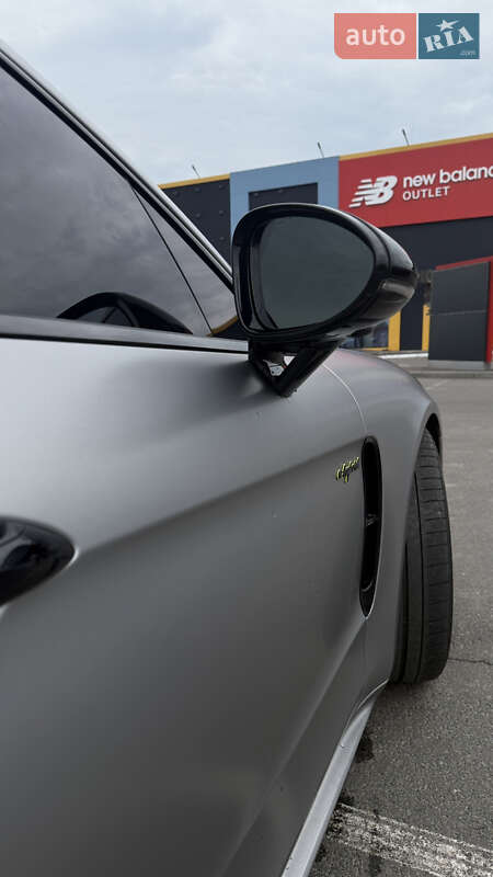 Универсал Porsche Panamera 2018 в Киеве