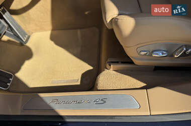 Фастбэк Porsche Panamera 2014 в 