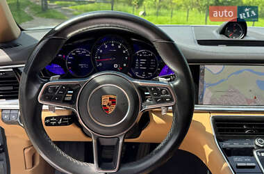 Фастбэк Porsche Panamera 2017 в 