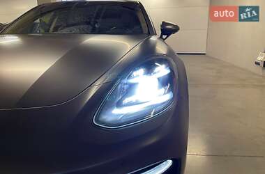 Фастбэк Porsche Panamera 2023 в 
