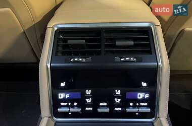 Фастбэк Porsche Panamera 2023 в 
