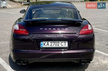 Фастбэк Porsche Panamera 2012 в 