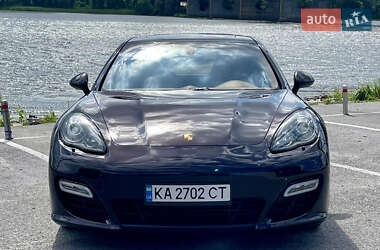 Фастбэк Porsche Panamera 2012 в 