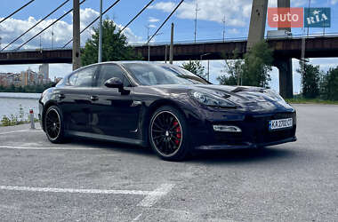Фастбэк Porsche Panamera 2012 в 