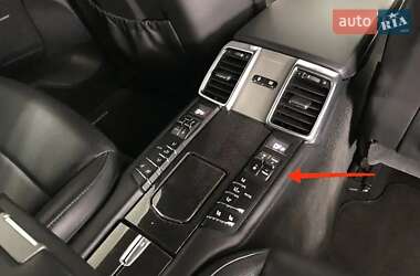 Фастбек Porsche Panamera 2011 в 