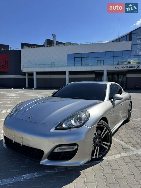 Porsche Panamera 2011