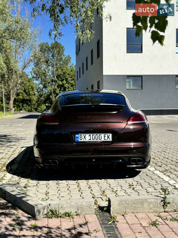 Фастбек Porsche Panamera 2010 в Хмельницькому