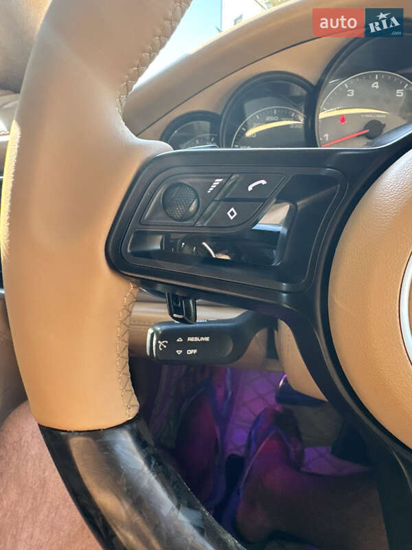 Фастбек Porsche Panamera 2010 в Хмельницькому
