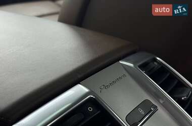 Фастбэк Porsche Panamera 2016 в 