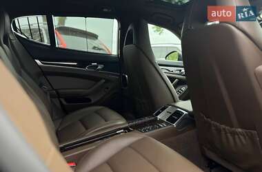 Фастбэк Porsche Panamera 2016 в 