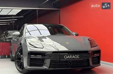 Фастбэк Porsche Panamera 2025 в 