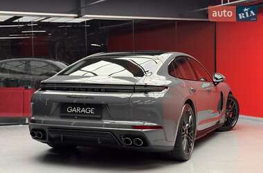 Фастбэк Porsche Panamera 2025 в 