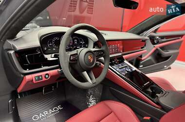 Фастбэк Porsche Panamera 2025 в 