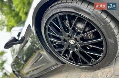 Фастбэк Porsche Panamera 2018 в 