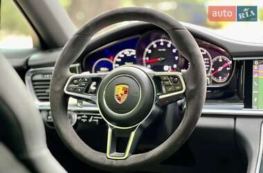 Фастбэк Porsche Panamera 2018 в 
