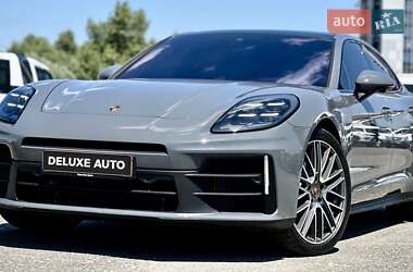 Фастбэк Porsche Panamera 2024 в 