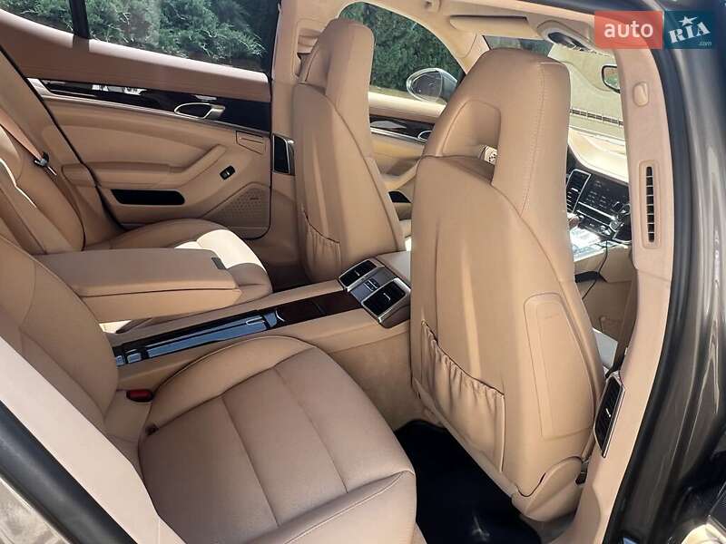 Фастбэк Porsche Panamera 2012 в Кривом Роге фото 11 Фастбэк Porsche Panamera 2012 в Кривом Роге