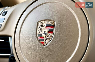 Фастбэк Porsche Panamera 2013 в 