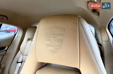 Фастбэк Porsche Panamera 2013 в 