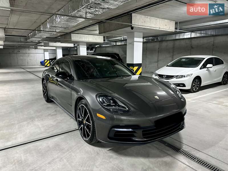 Фастбэк Porsche Panamera 2018 в Днепре