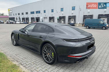 Фастбэк Porsche Panamera 2024 в 