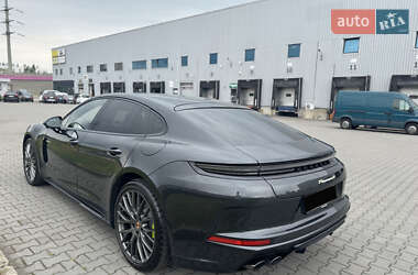 Фастбэк Porsche Panamera 2024 в 