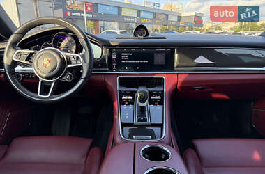Фастбэк Porsche Panamera 2020 в 