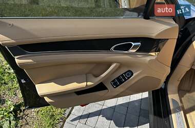 Фастбэк Porsche Panamera 2010 в 