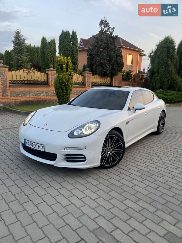 Porsche Panamera 2015