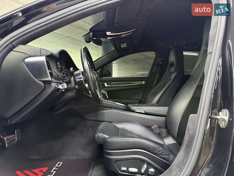 Универсал Porsche Panamera 2017 в Одессе