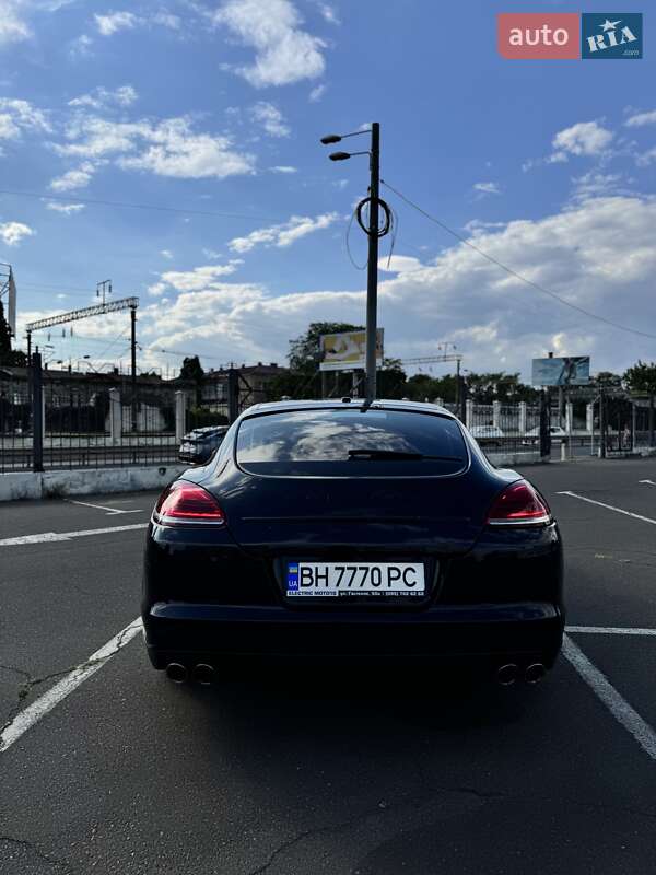 Фастбэк Porsche Panamera 2012 в Одессе фото 16 Фастбэк Porsche Panamera 2012 в Одессе